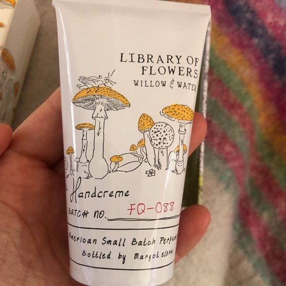 Library of Flowers by Margot elena 2.65oz hand Creme in willow & water - Picture 5 of 9